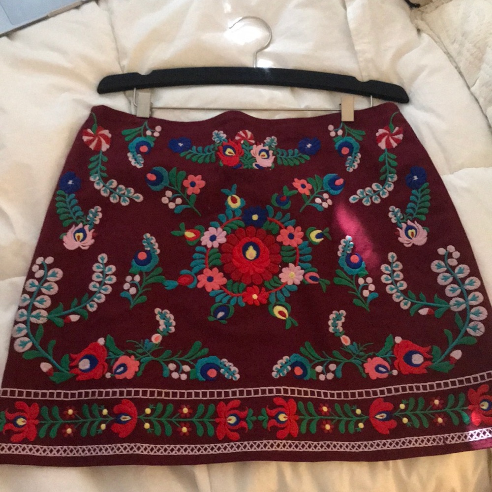 embroidered festive skirt!